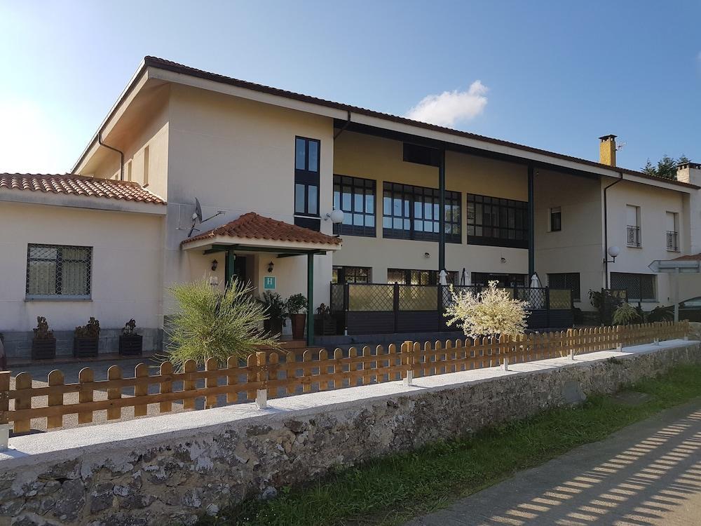 La Chopera Hotel Ribadesella Buitenkant foto